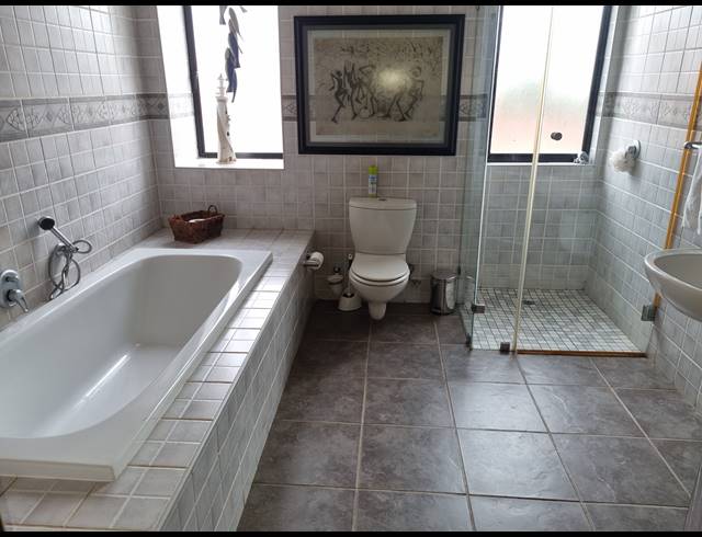 3 BEDROOM HOUSE FOR SALE IN SAFARI GARDENS